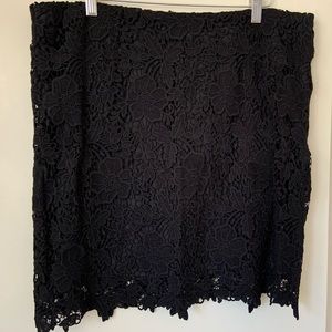 Lace mini skirt
